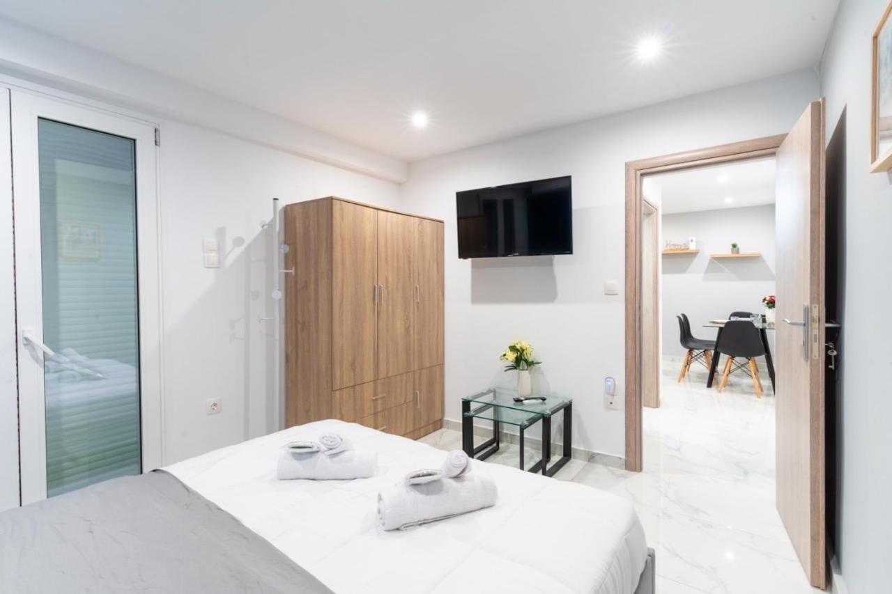 Aiolos Plateia Apartment Nea Smyrni เอเธนส์ ภายนอก รูปภาพ
